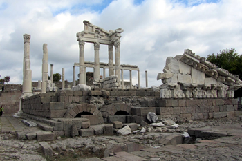 Pergamon Tour